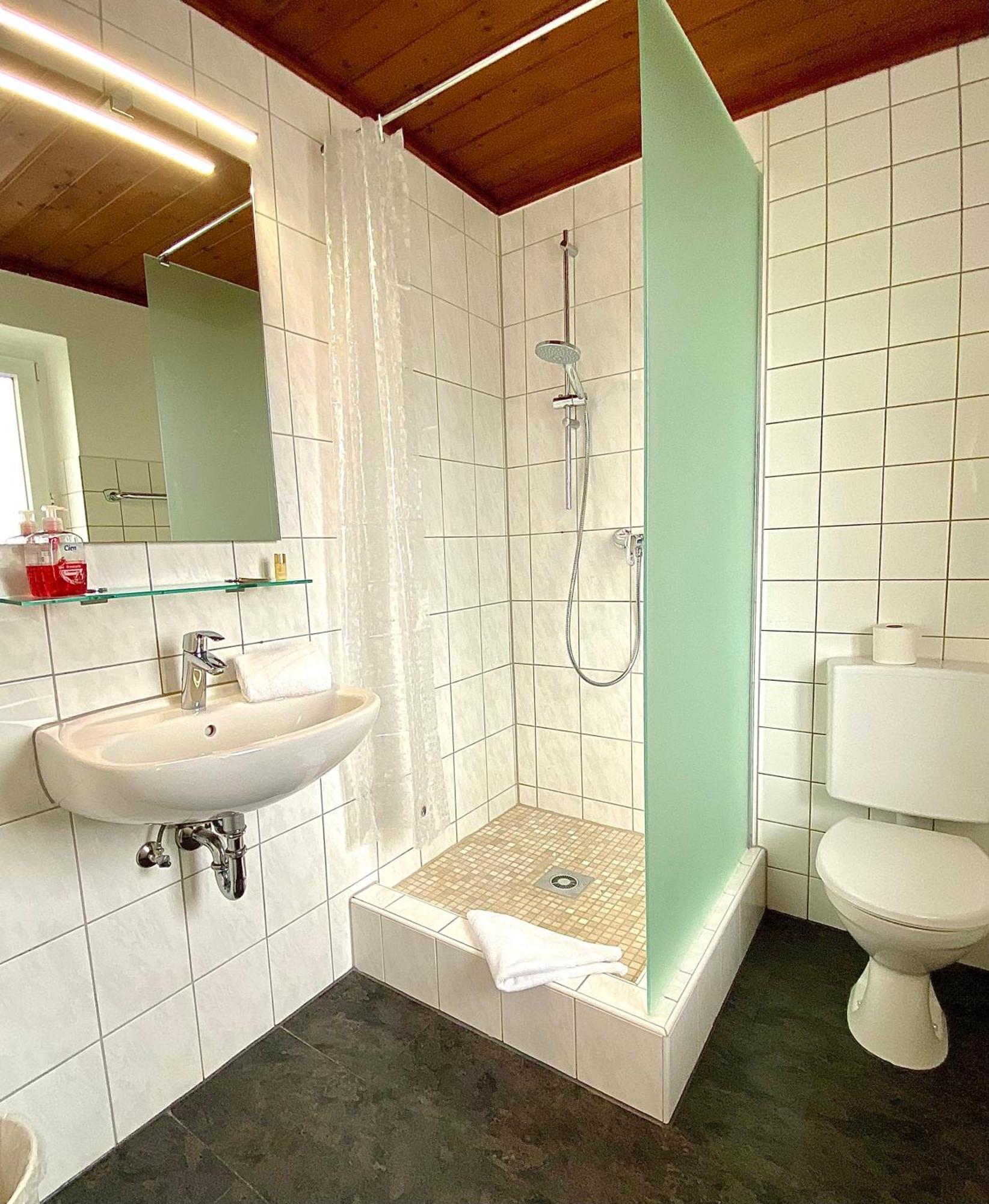 גונצבורג Hotel Gasthof Rose מראה חיצוני תמונה