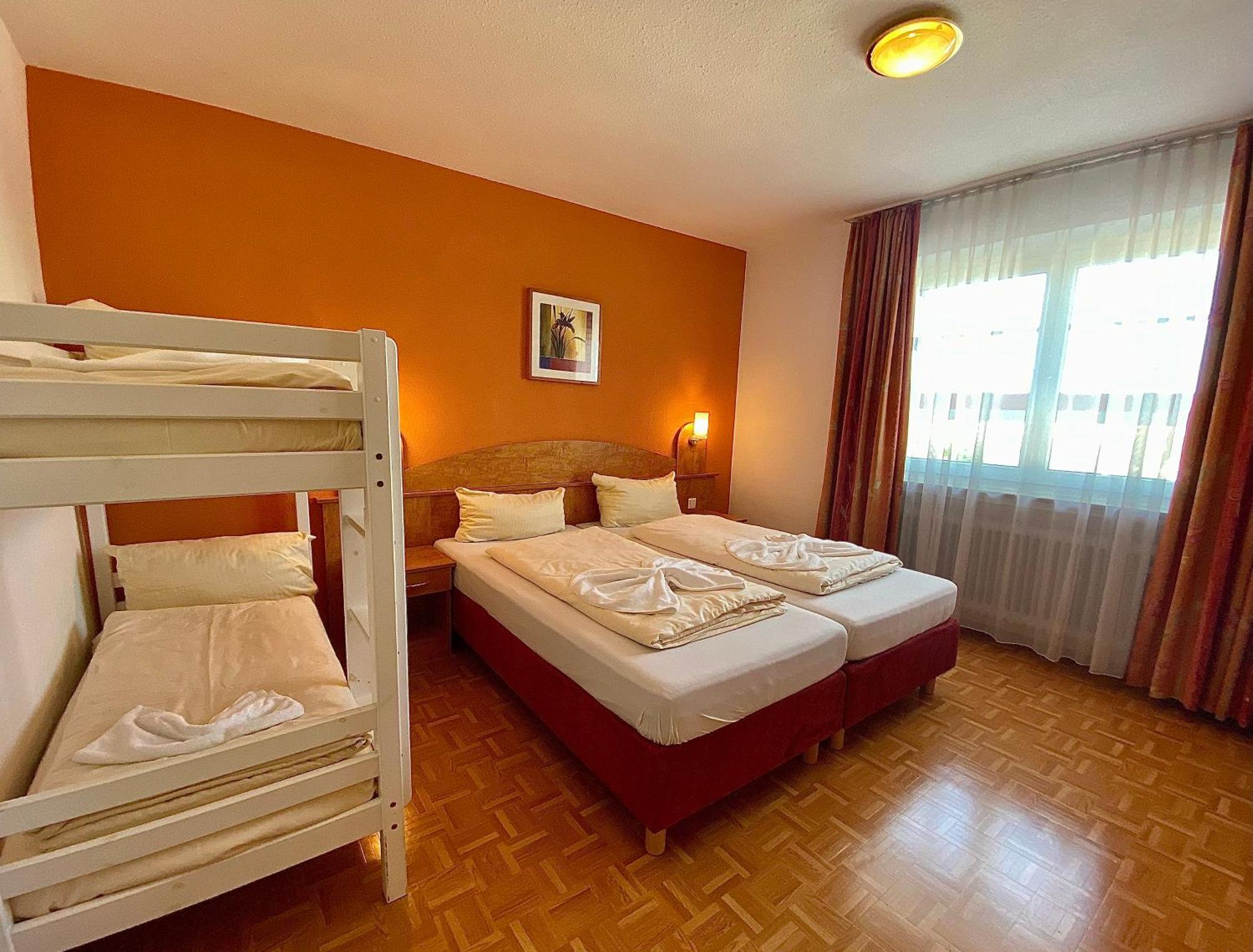גונצבורג Hotel Gasthof Rose מראה חיצוני תמונה
